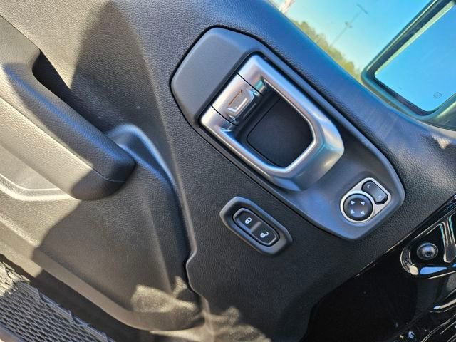 New 2025 Jeep Gladiator Sport image 11