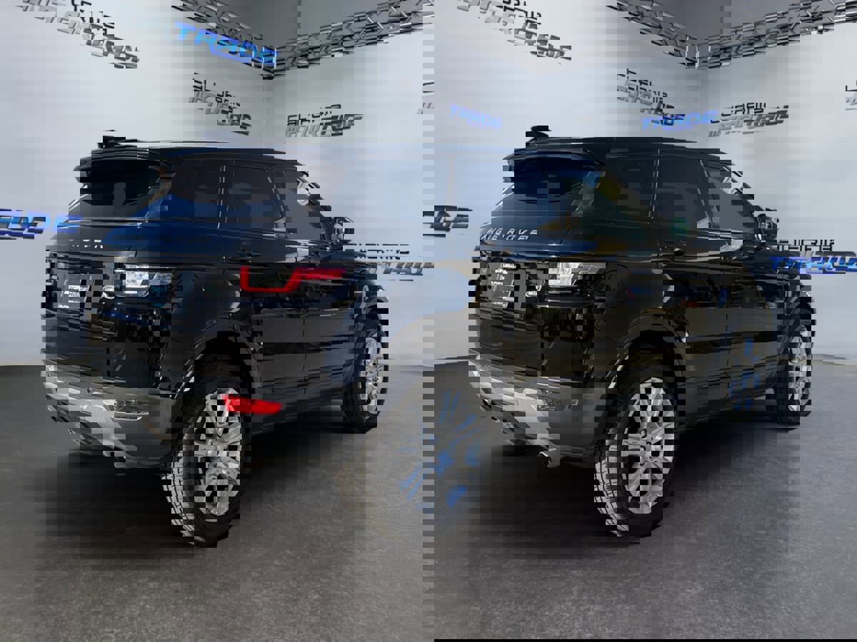 Used 2018 Land Rover Range Rover Evoque SE image 5