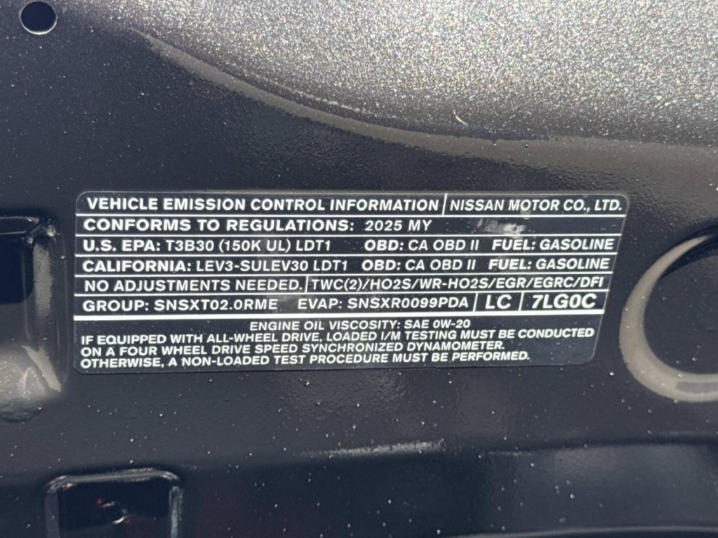 Used 2025 Nissan Kicks SV FWD image 18
