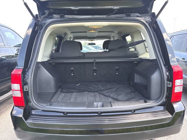 Used 2014 Jeep Patriot Sport AWD/4WD image 23