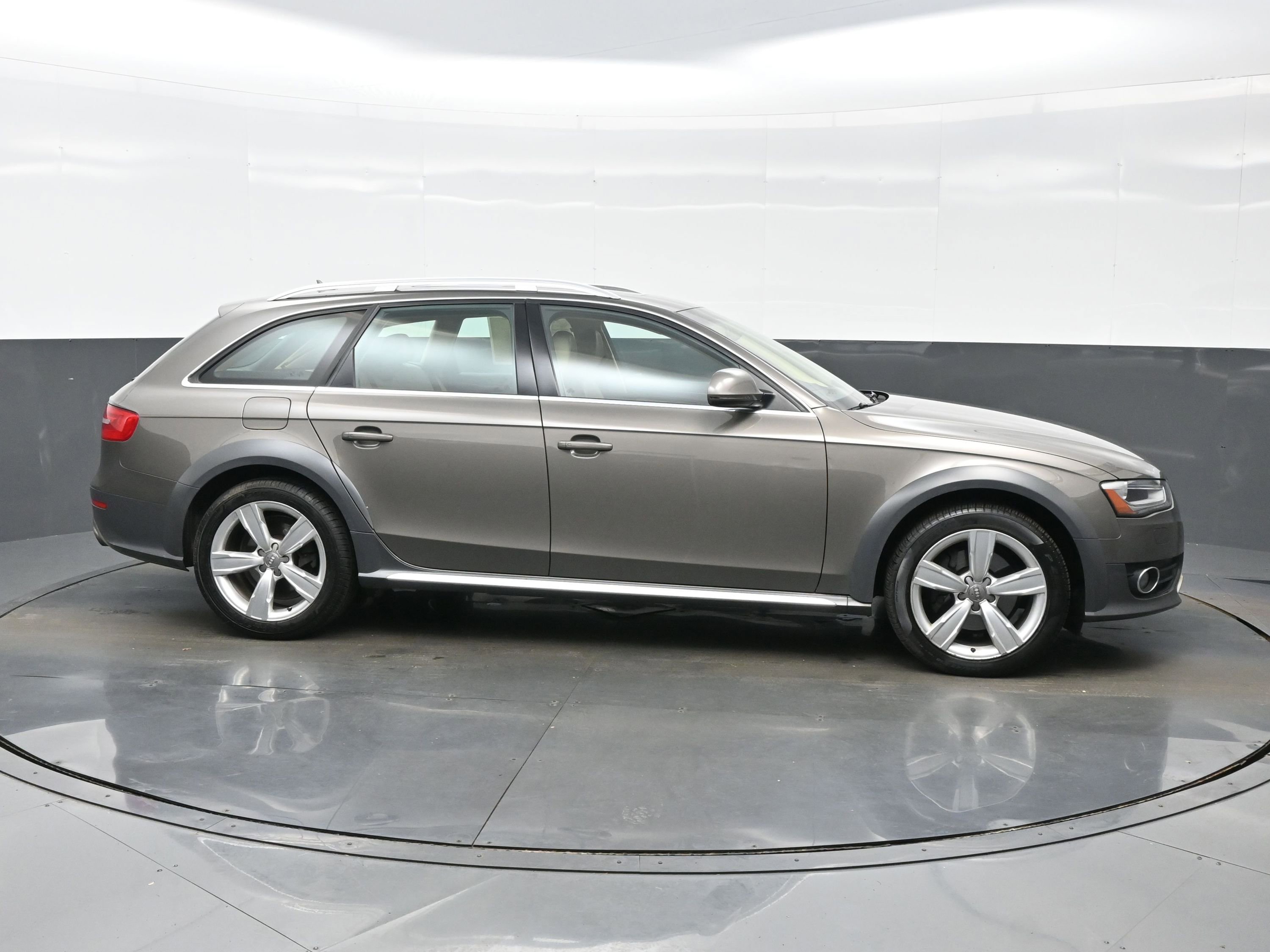 Used 2014 Audi A4 Premium Plus AWD/4WD image 7