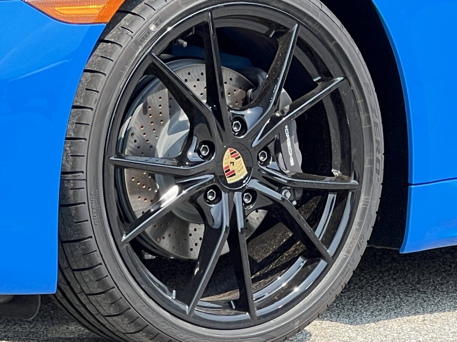 New 2025 Porsche 718 Cayman image 12