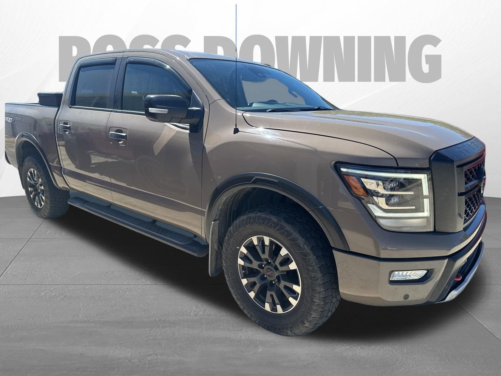Used 2021 Nissan Titan PRO-4X w/ Pro-4x Convenience Package image 2