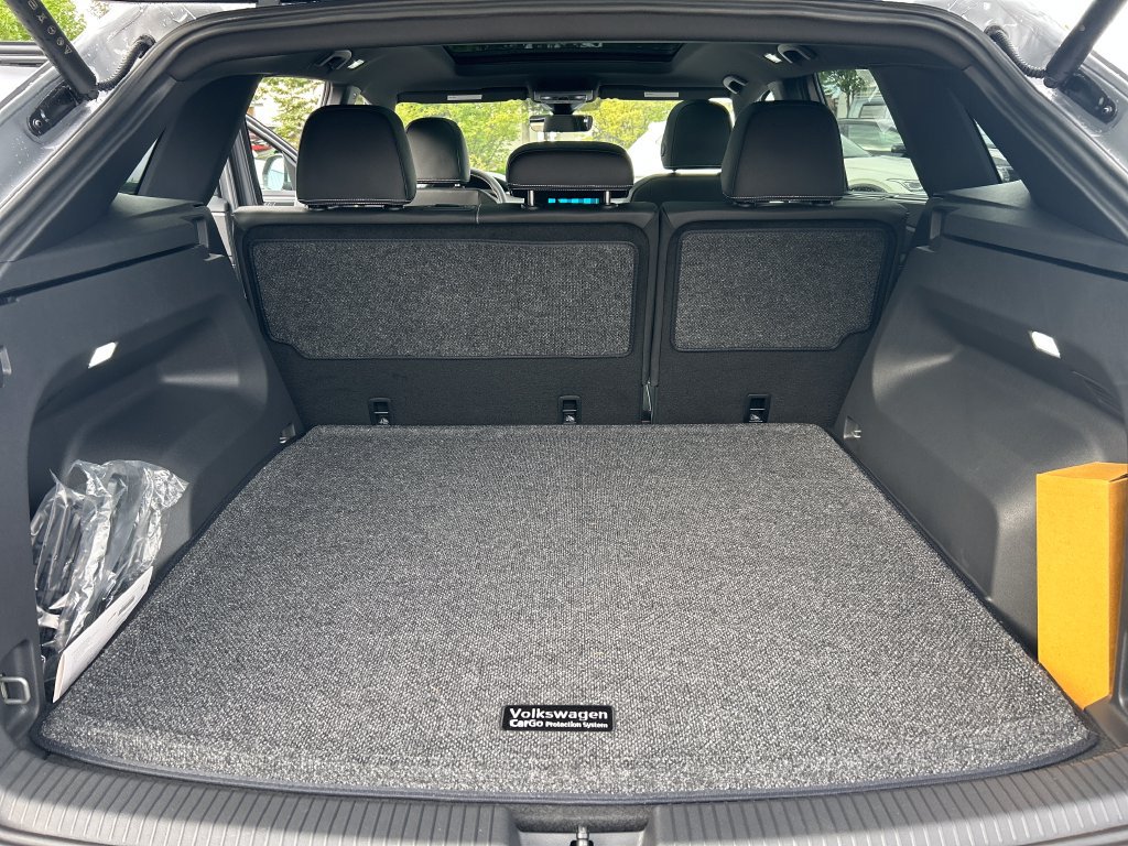 New 2026 Volkswagen Atlas Cross Sport SE AWD/4WD image 13