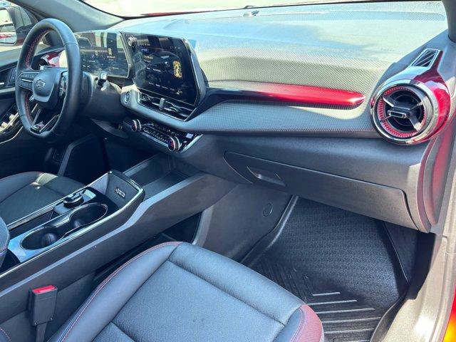 Used 2025 Chevrolet Equinox RS w/ Convenience Package III AWD/4WD image 11