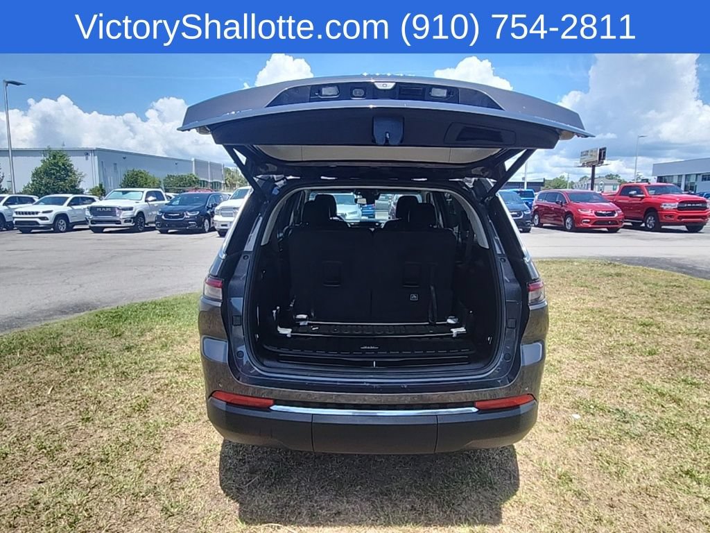 Used 2022 Jeep Grand Cherokee L Limited AWD/4WD image 34