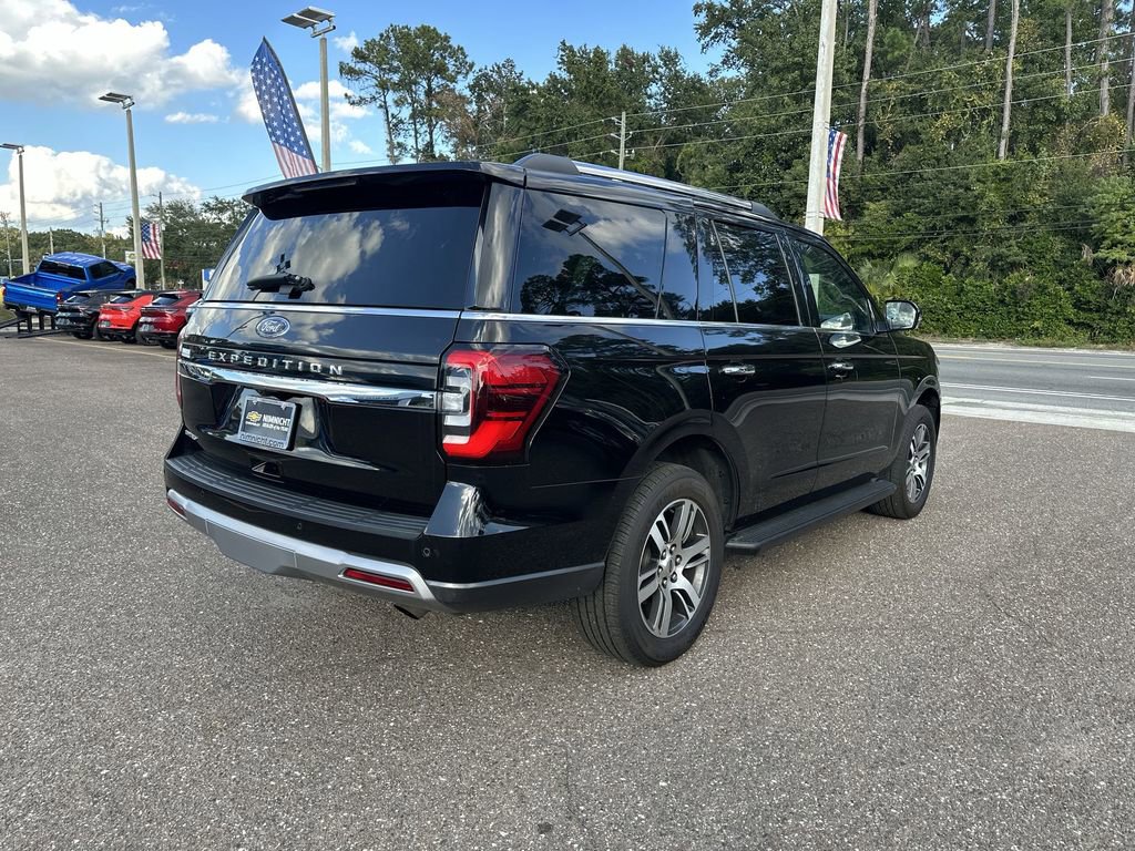 Used 2024 Ford Expedition Limited image 16