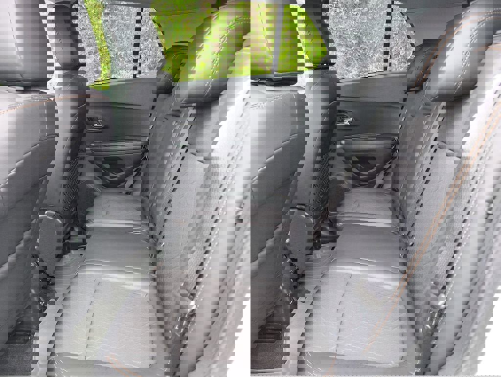 Used 2020 Chevrolet Trax LT w/ LT Convenience Package image 31