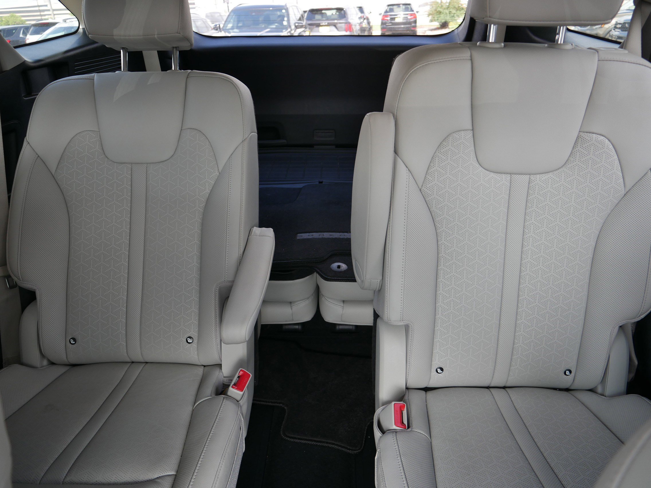 Certified 2024 Kia Sorento SX Prestige image 13