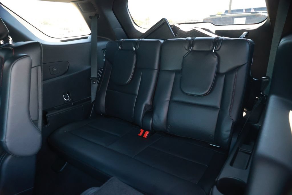 Used 2025 Ford Explorer ST AWD/4WD image 37