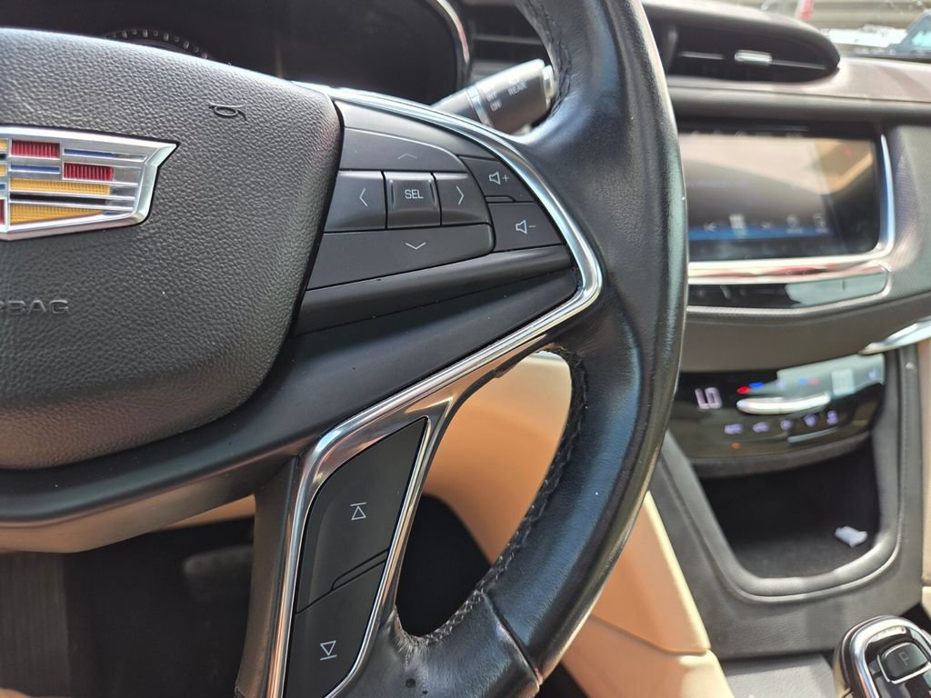 Used 2019 Cadillac XT5 Luxury FWD image 14