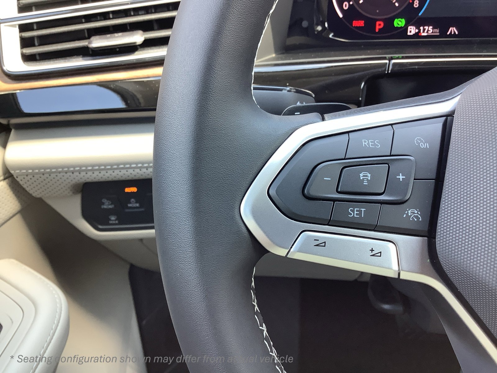 New 2026 Volkswagen Atlas SE FWD image 27