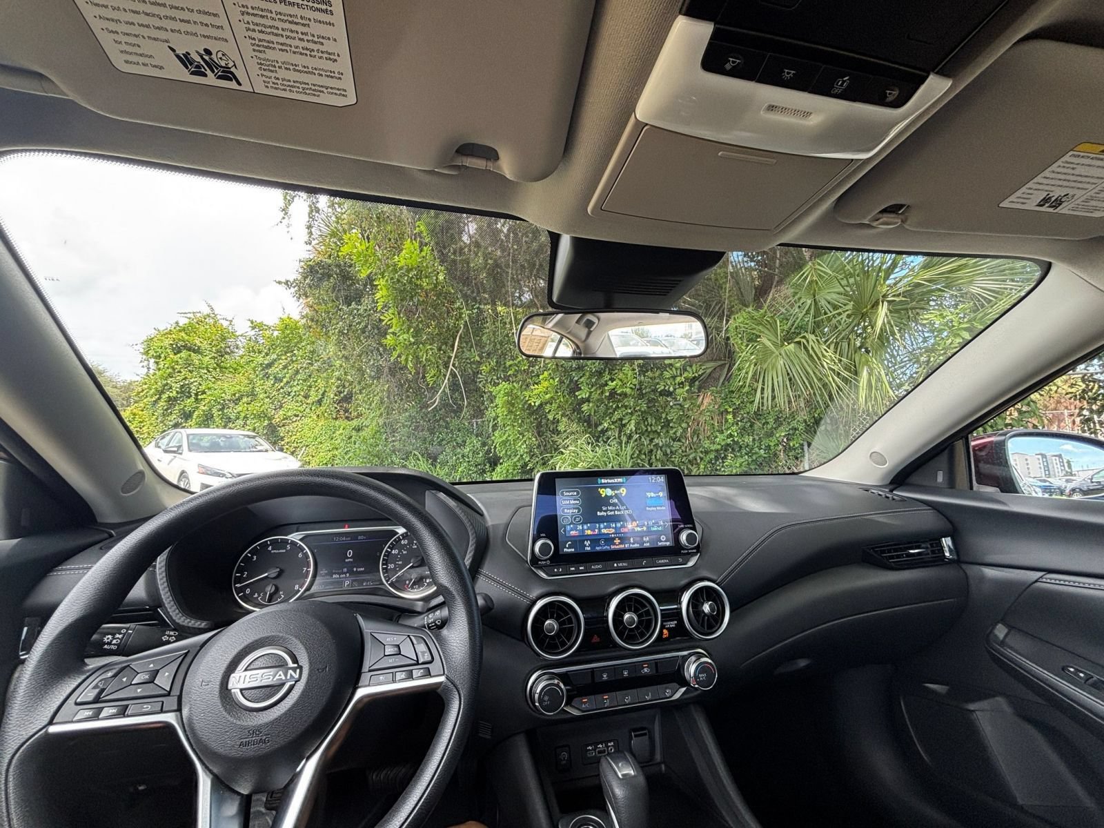 Used 2025 Nissan Sentra SV FWD image 32