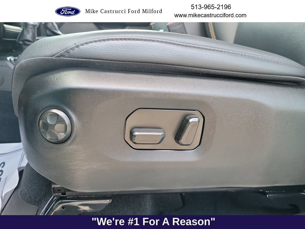 Used 2024 Jeep Wrangler Unlimited Sahara w/ Technology Group AWD/4WD image 19