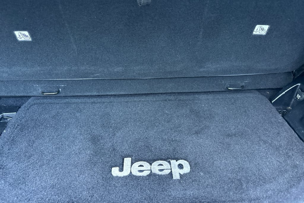 Used 2013 Jeep Wrangler Sahara w/ Connectivity Group AWD/4WD image 14