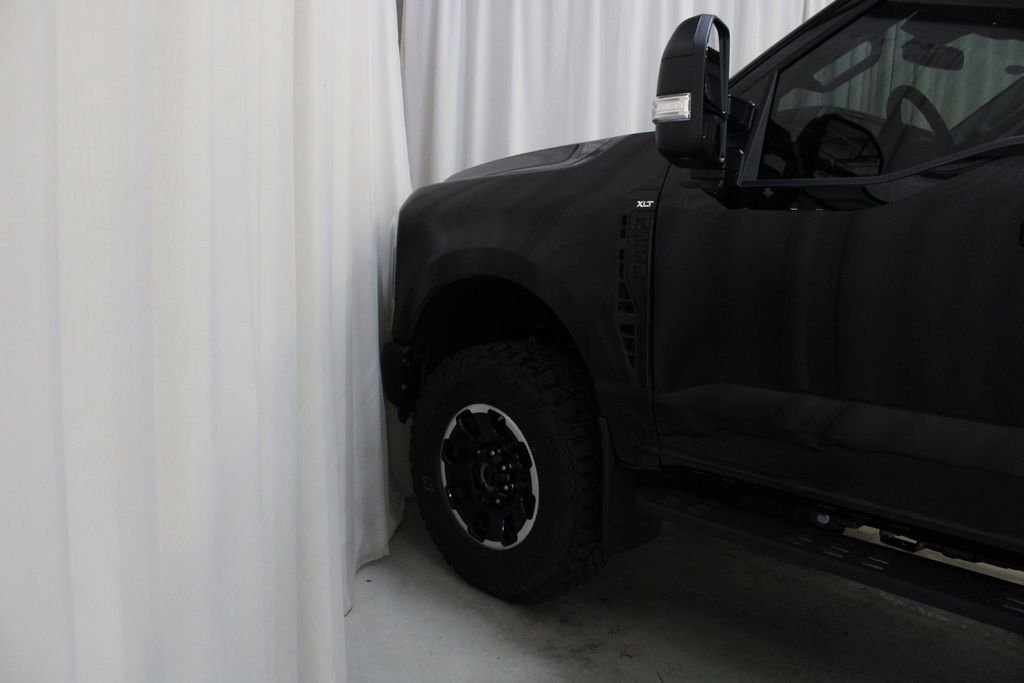 New 2026 Ford F250 XLT w/ XLT Premium Package AWD/4WD image 30