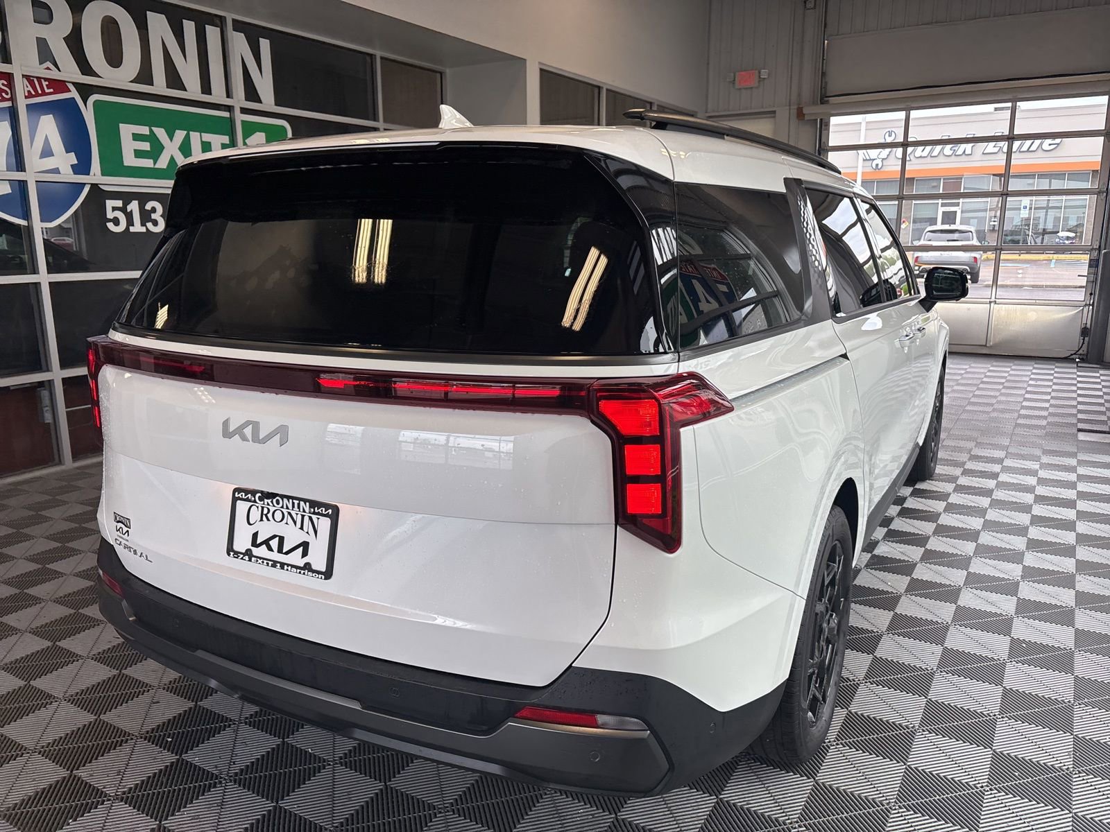 New 2025 Kia Carnival SX image 6