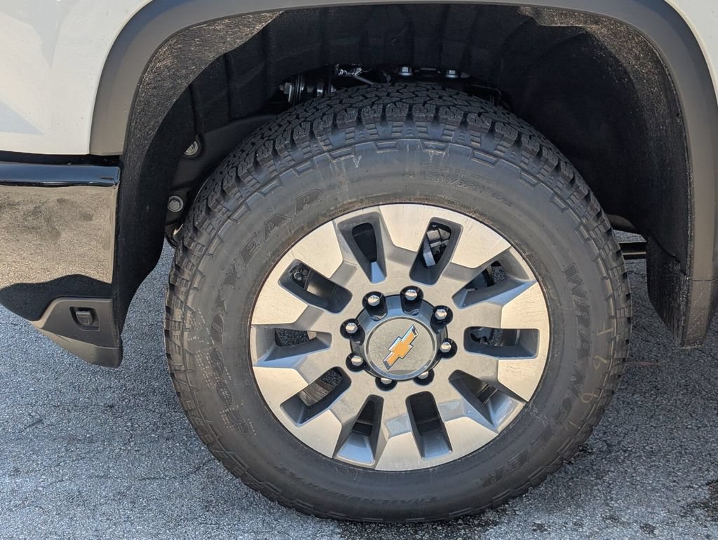 New 2026 Chevrolet Silverado 2500 Custom w/ Custom Value Package AWD/4WD image 11