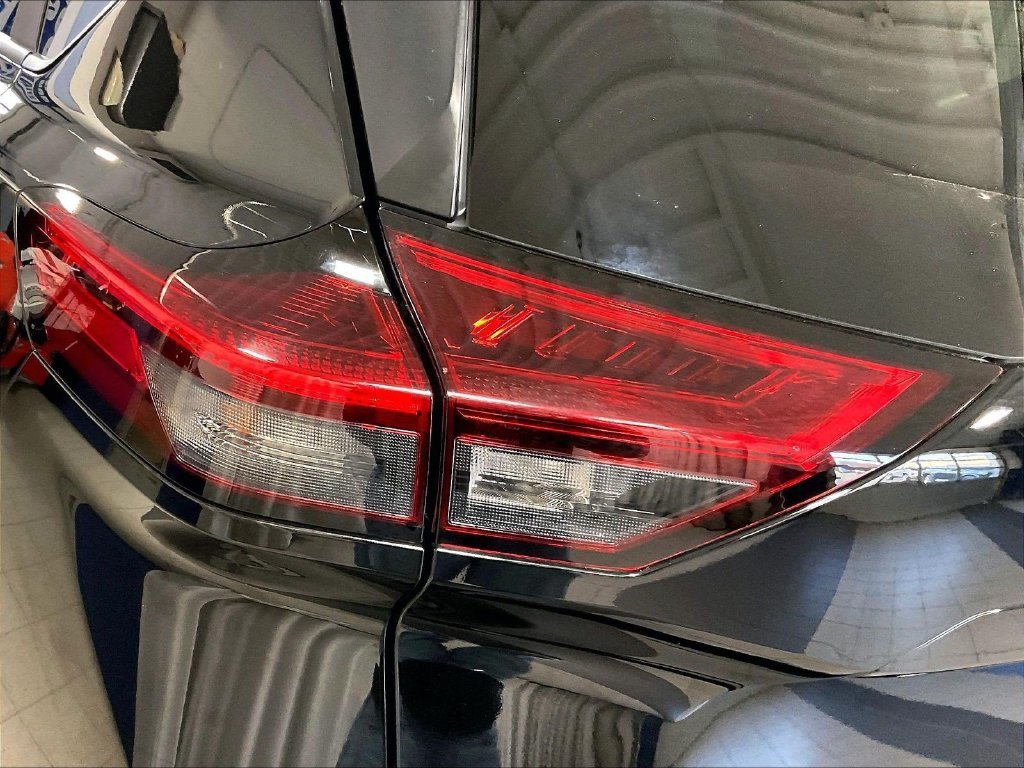 Certified 2024 Nissan Rogue S AWD/4WD image 33