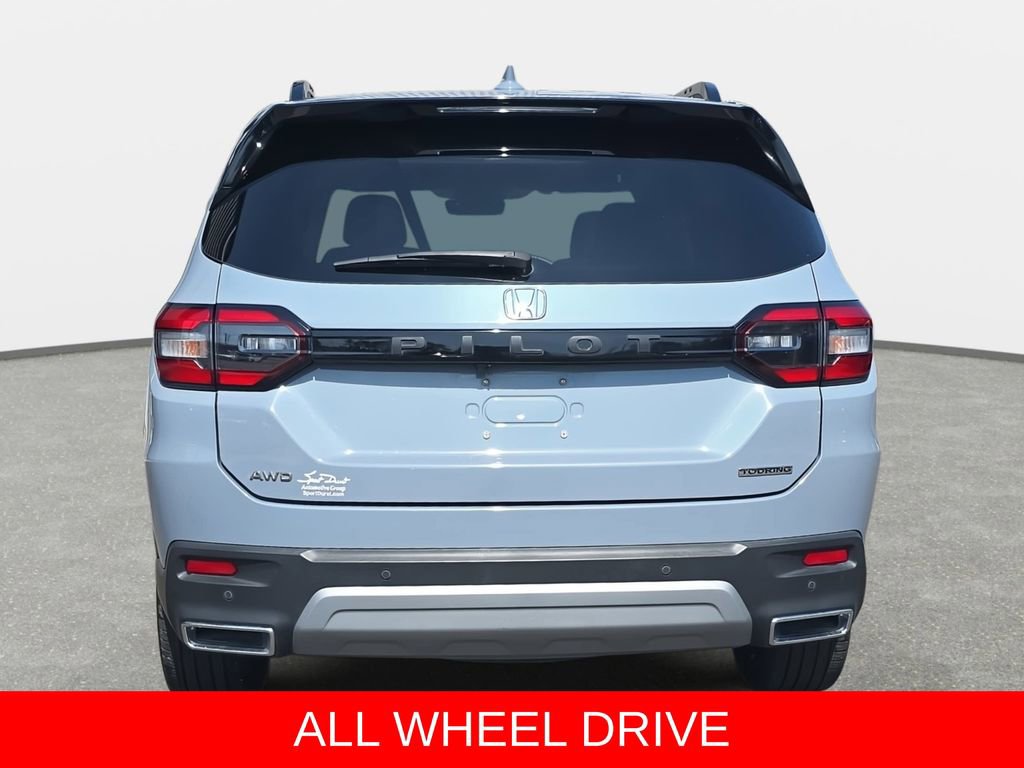Used 2024 Honda Pilot Touring image 6