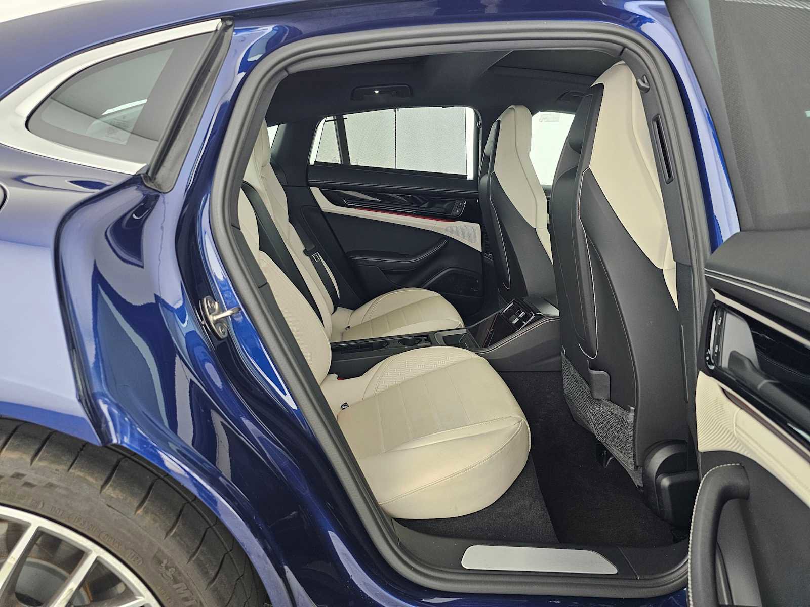 Used 2024 Porsche Panamera 4 image 24