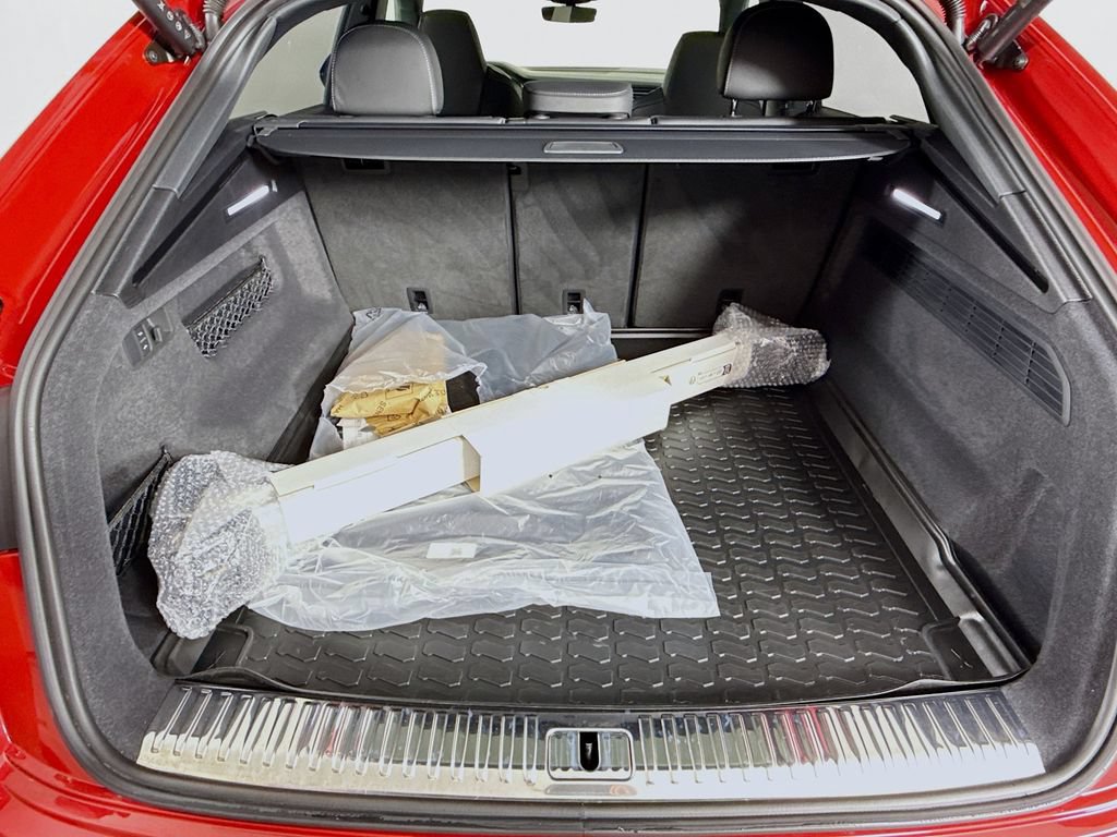 Used 2024 Audi SQ8 Premium Plus AWD/4WD image 28
