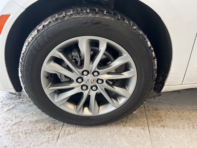 Used 2024 Buick Enclave Avenir w/ Avenir Technology Package image 9