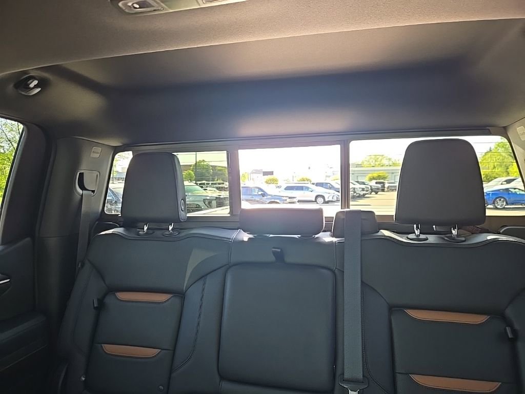 Used 2023 GMC Sierra 1500 AT4 w/ AT4 Premium Package AWD/4WD image 50