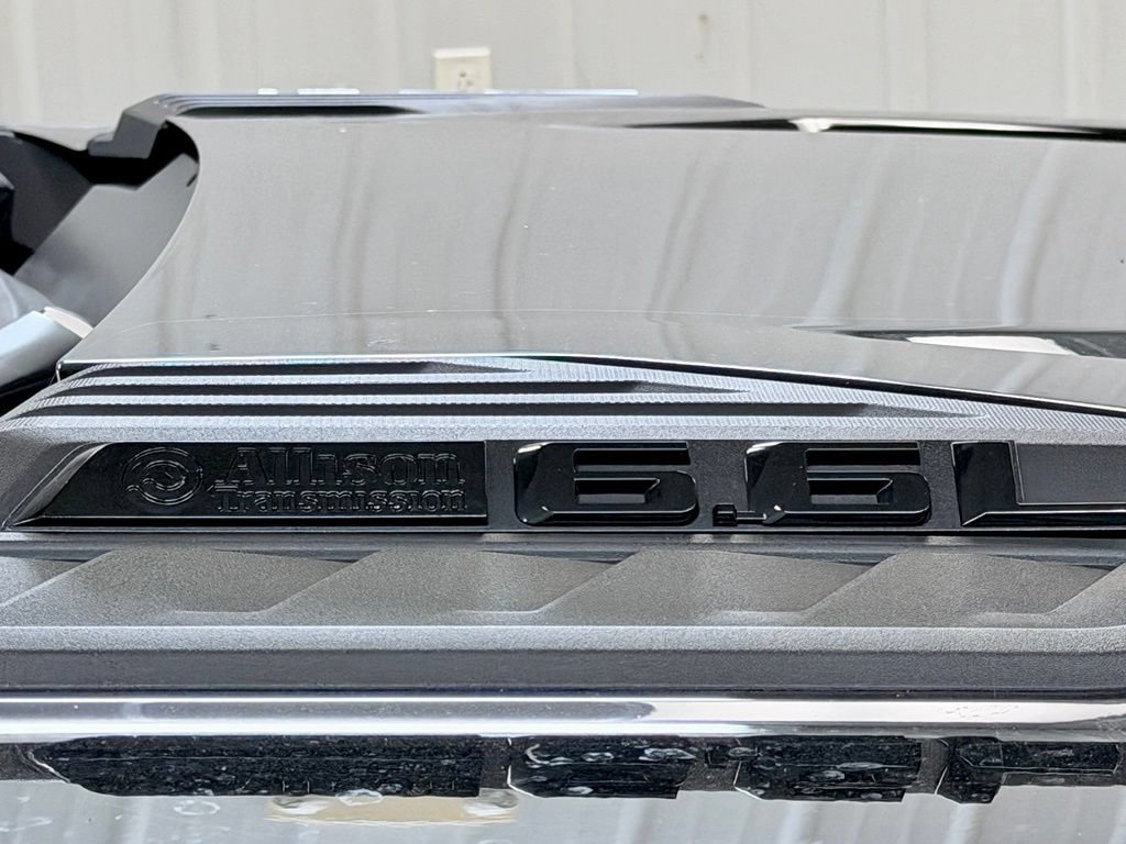 Used 2026 Chevrolet Silverado 2500 Custom w/ Custom Blackout Package AWD/4WD image 5