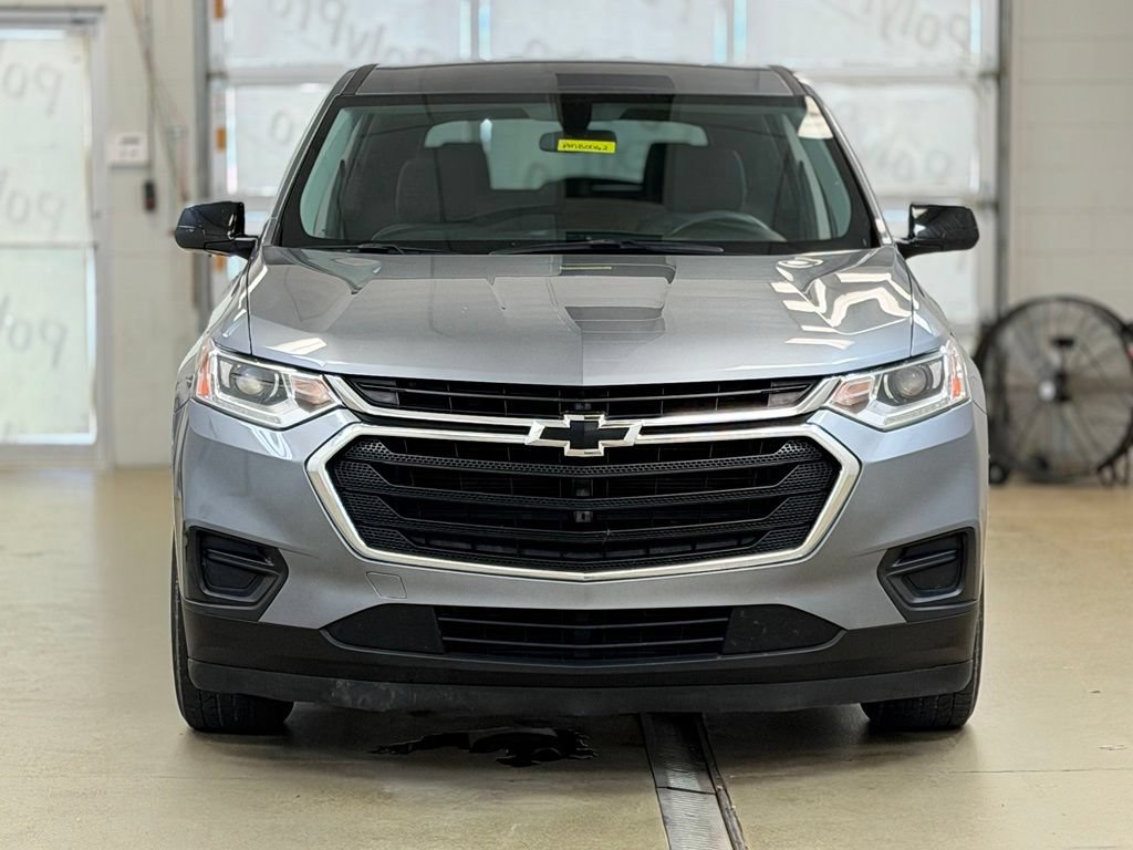 Used 2019 Chevrolet Traverse LS FWD image 2