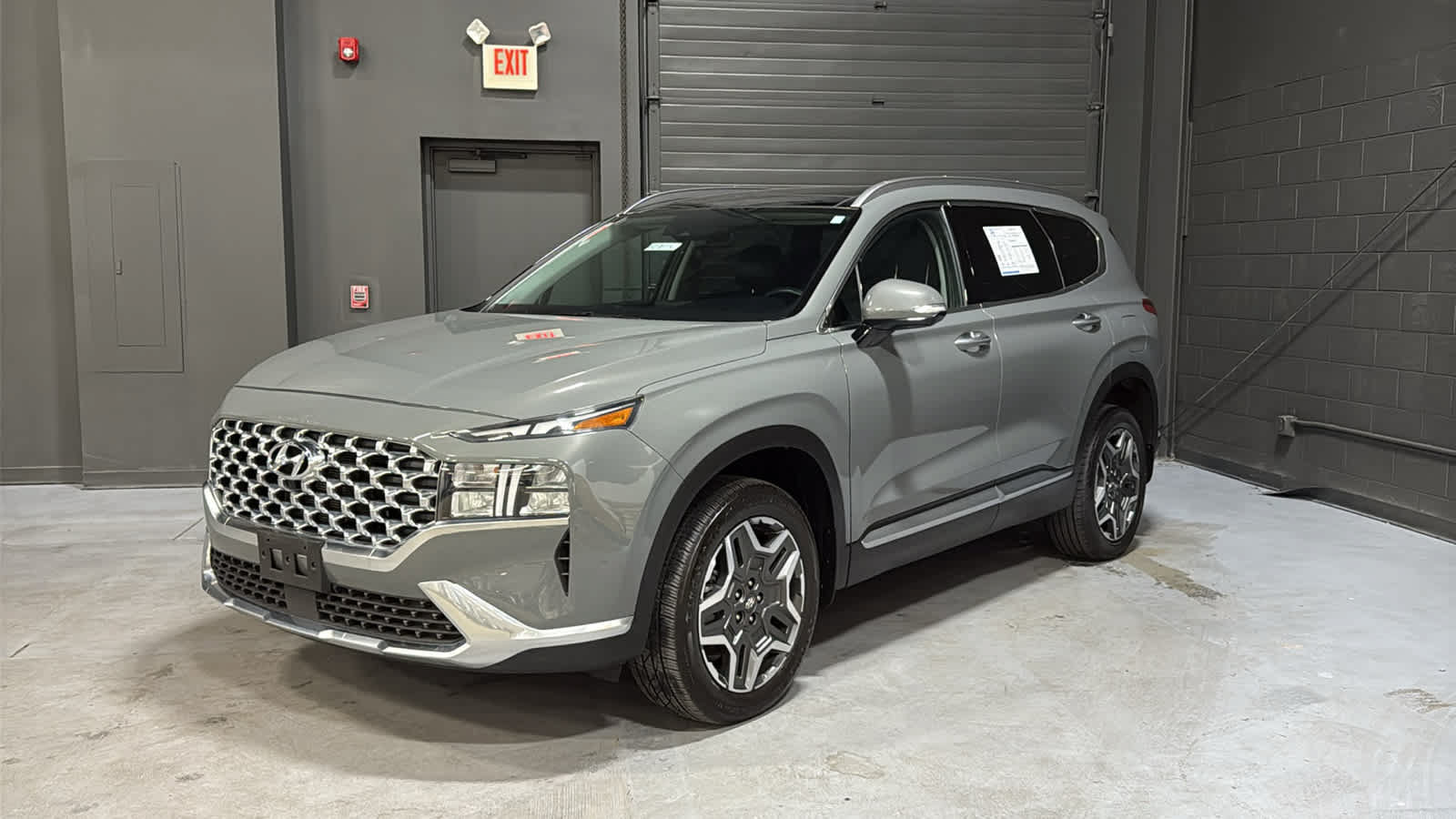 Used 2023 Hyundai Santa Fe SEL Premium AWD/4WD image 3