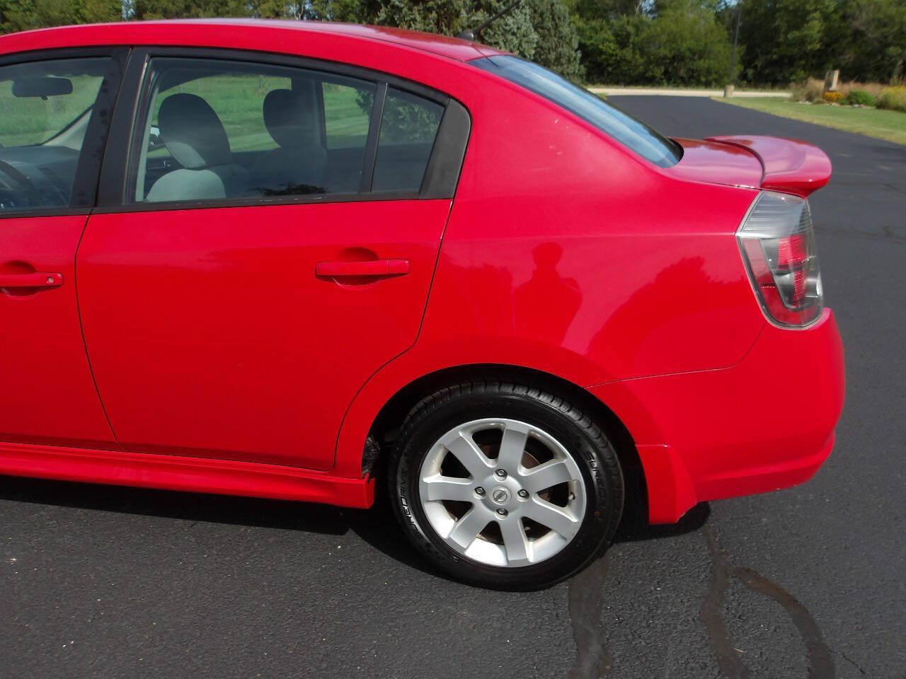 Used 2012 Nissan Sentra 2.0 SR FWD image 31