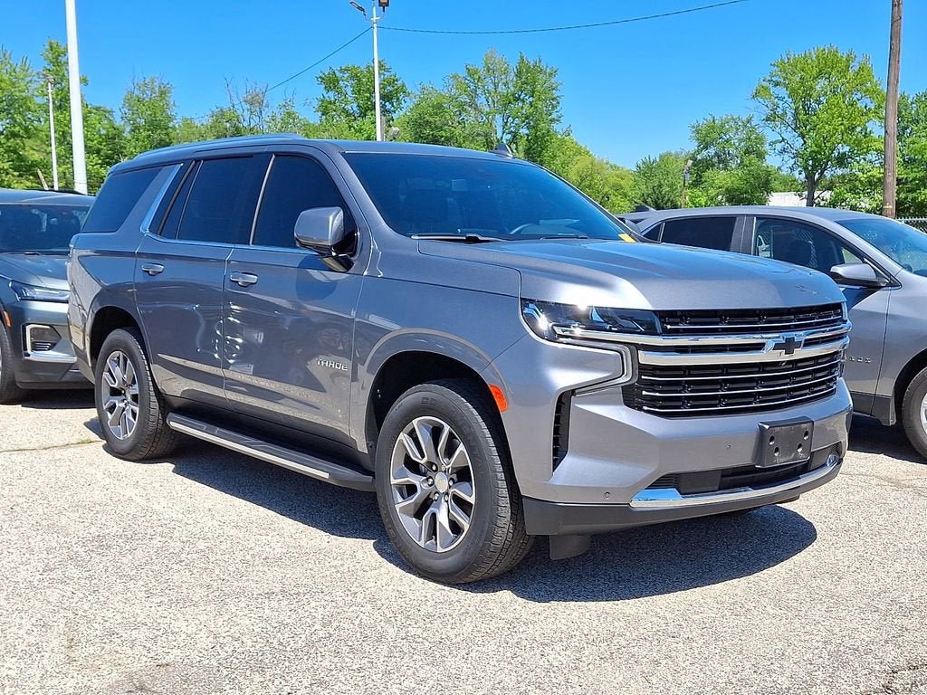 Used 2022 Chevrolet Tahoe LT w/ Luxury Package AWD/4WD image 6
