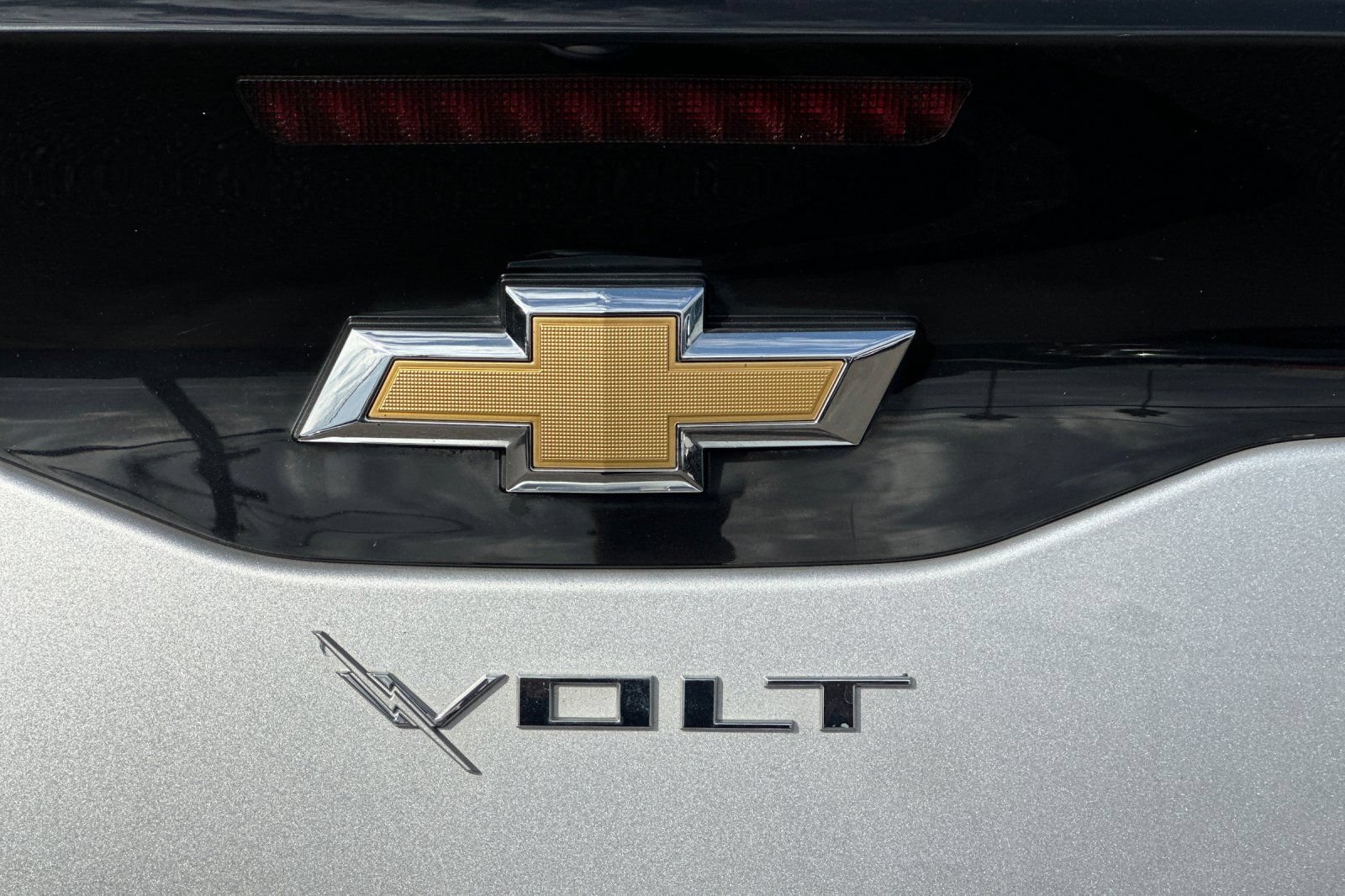 Used 2017 Chevrolet Volt Premier FWD image 28