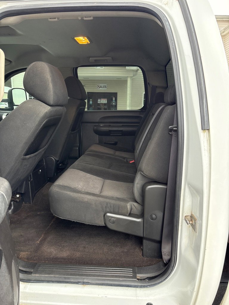 Used 2014 Chevrolet Silverado 2500 LT w/ Suspension Package, Off-Road image 10