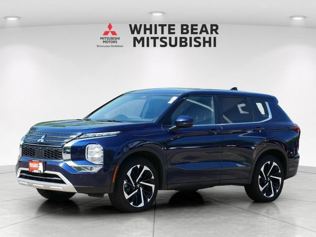 Used 2024 Mitsubishi Outlander SE AWD/4WD image 2