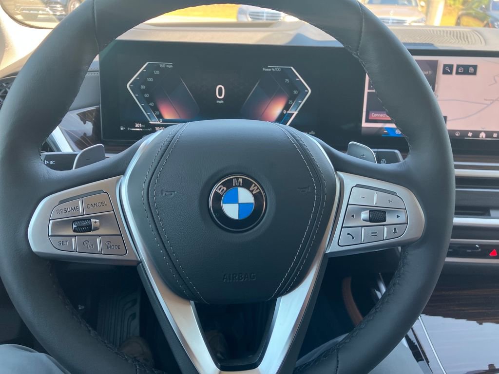 Used 2026 BMW X7 xDrive40i image 21