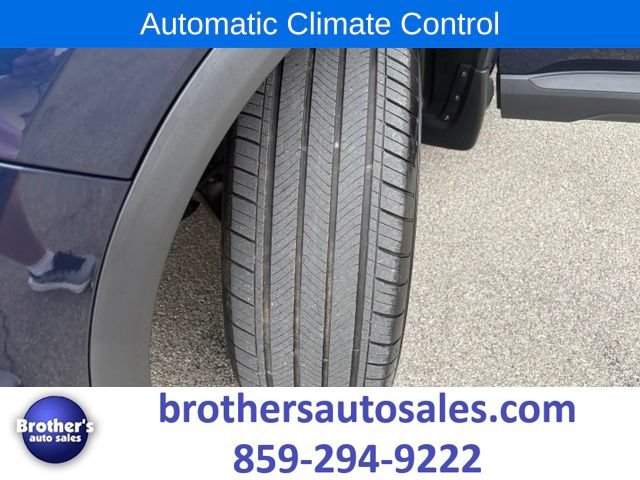 Used 2025 Honda Pilot Sport image 15