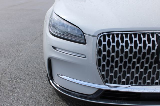 Used 2024 Lincoln Corsair Premiere image 40