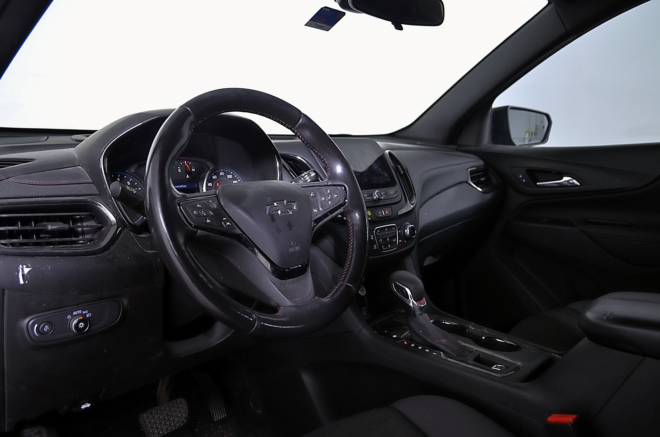 Used 2022 Chevrolet Equinox RS w/ Infotainment Package FWD image 14