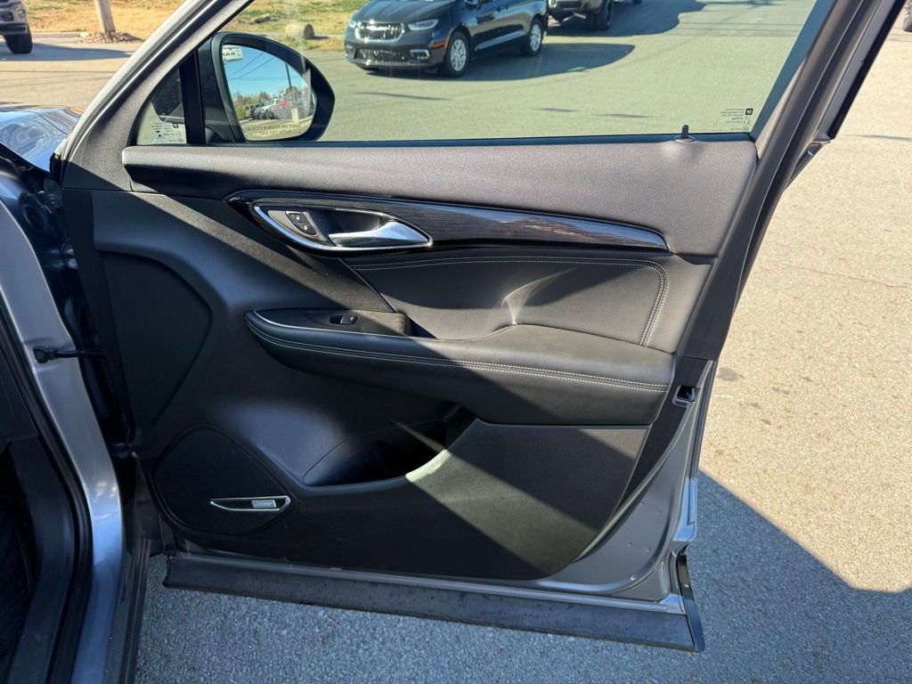Used 2022 Buick Envision Essence w/ Technology Package II AWD/4WD image 30