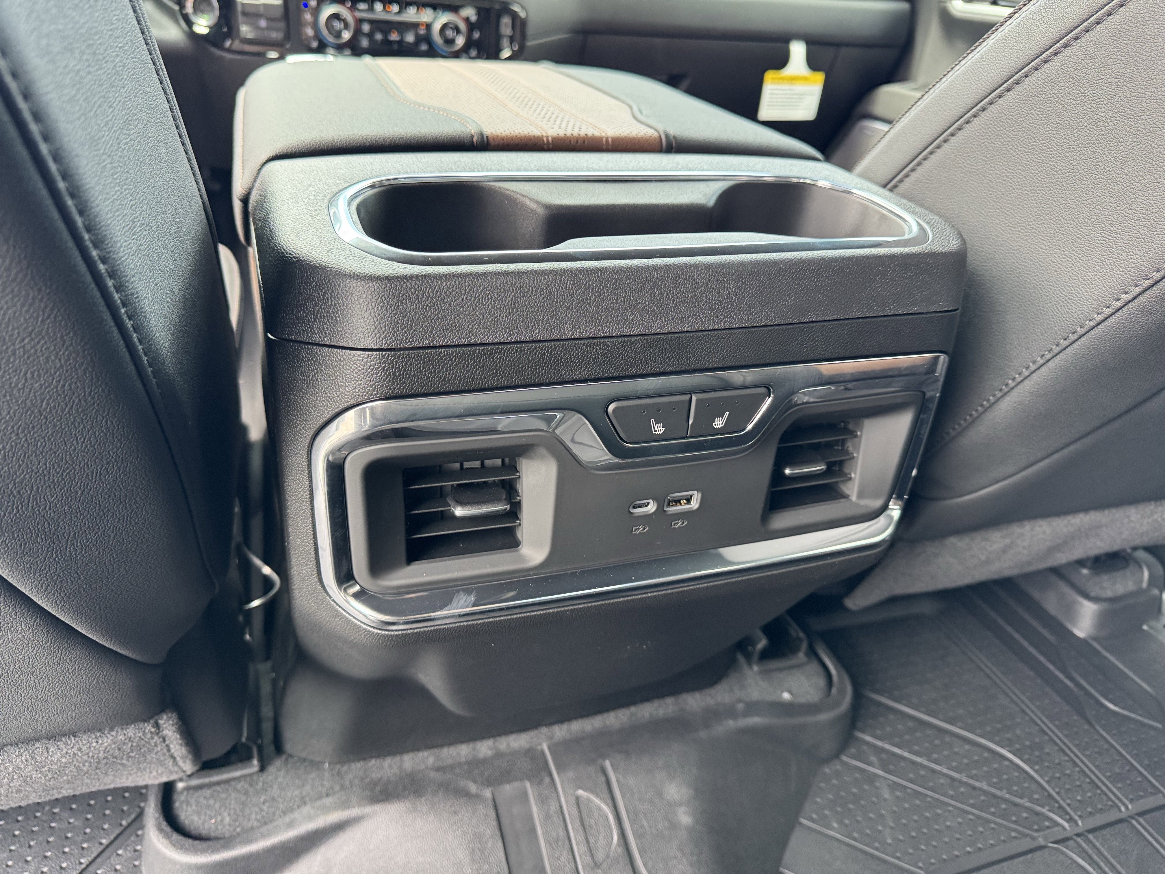 New 2026 Chevrolet Silverado 1500 High Country AWD/4WD image 17