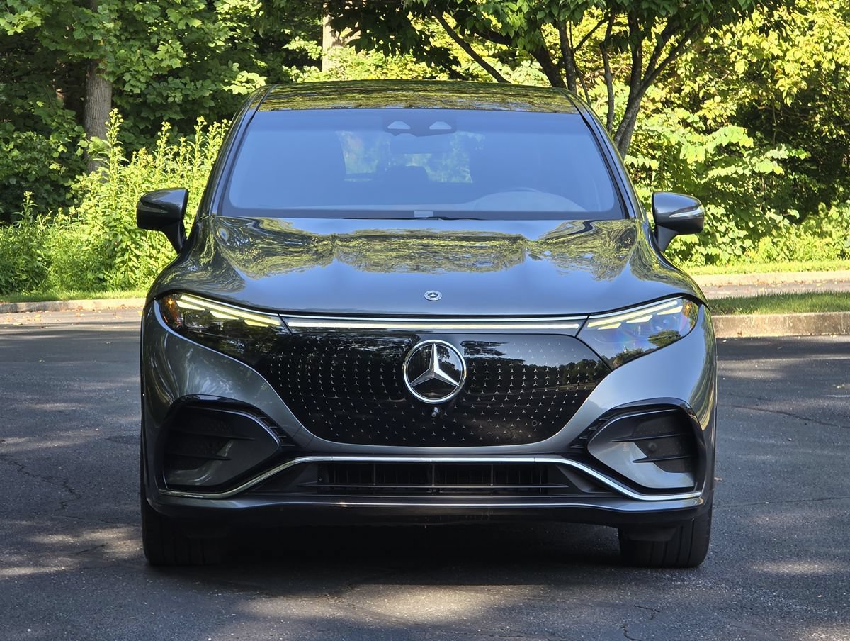 Used 2023 Mercedes-Benz EQS 580 4MATIC SUV image 9