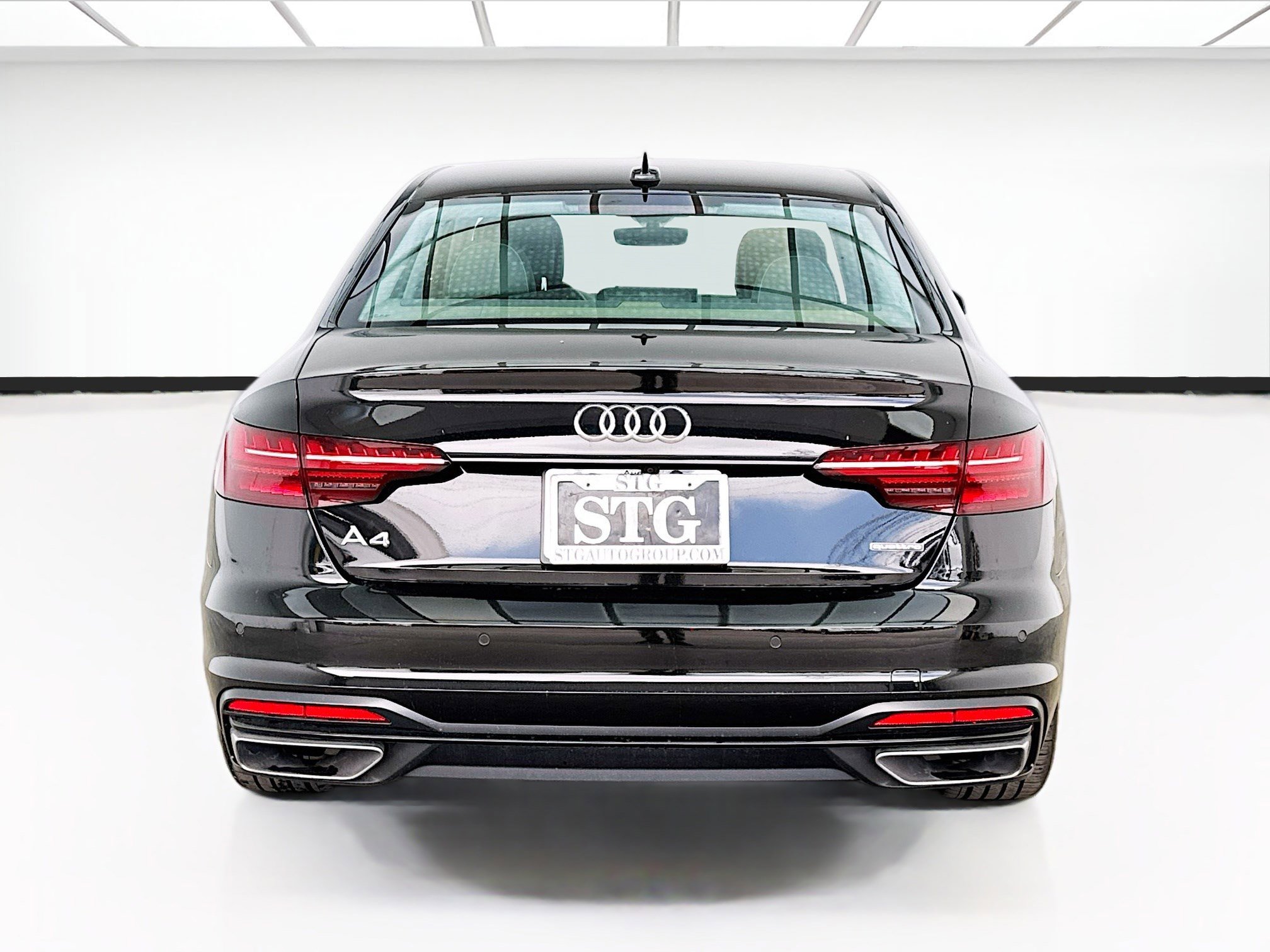 Used 2022 Audi A4 2.0T Premium Plus w/ Premium Plus Package AWD/4WD image 5