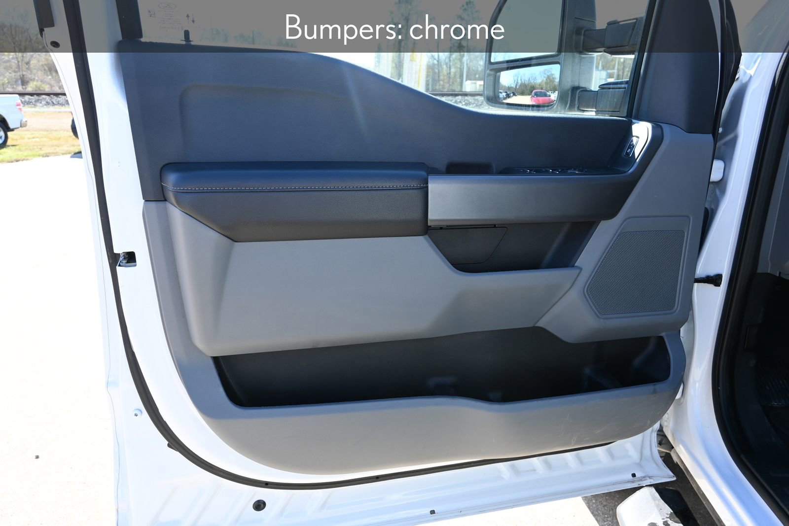 Used 2025 Ford F250 XLT image 8