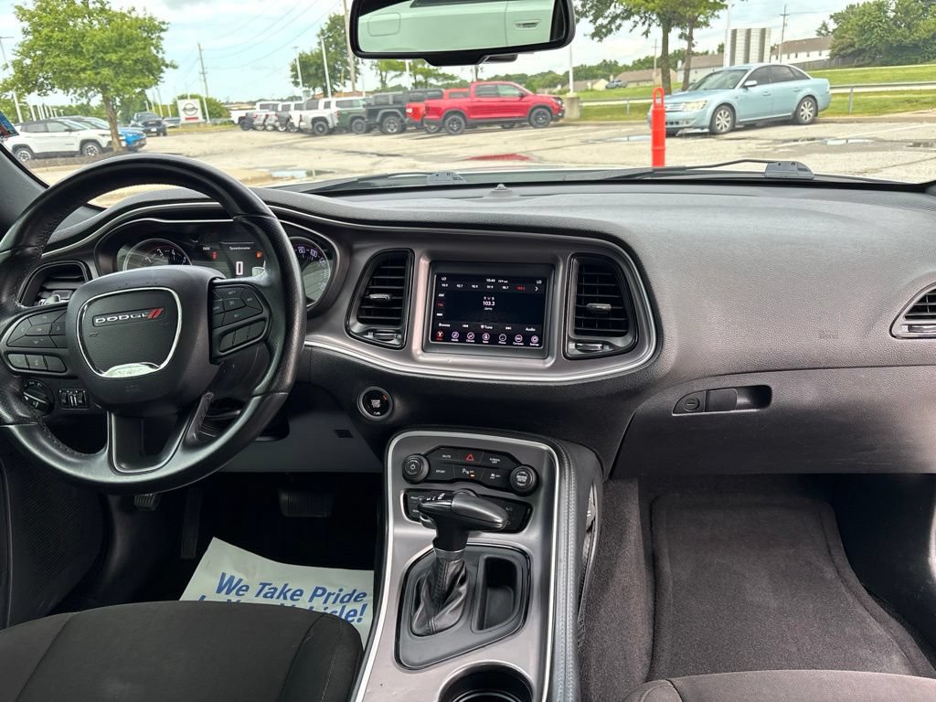 Used 2022 Dodge Challenger GT RWD image 2