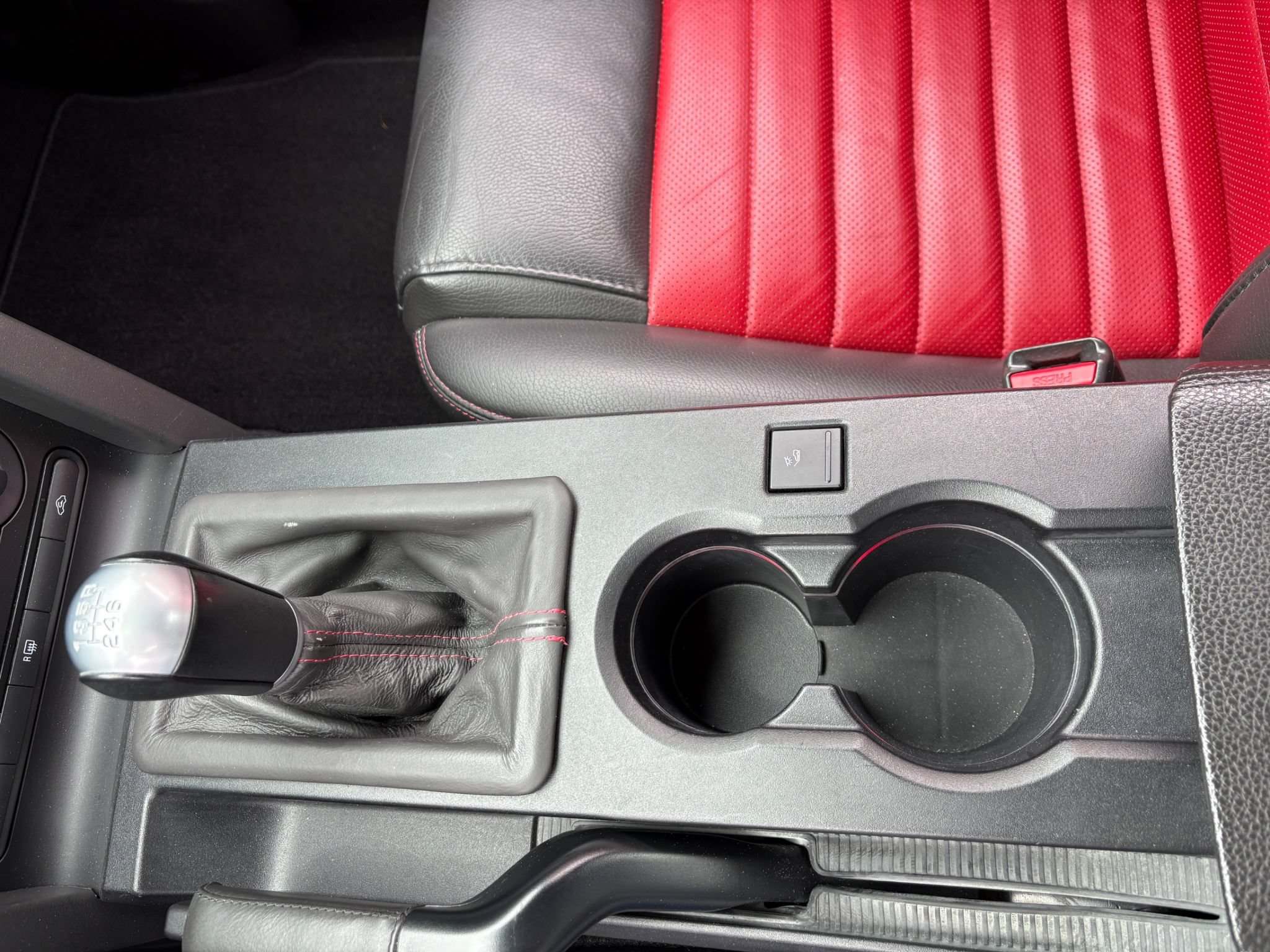 Used 2008 Ford Mustang Shelby GT500 RWD image 56