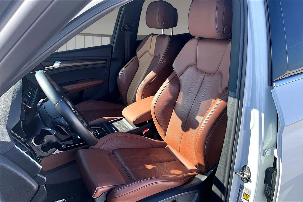 Used 2021 Audi Q5 Prestige w/ Prestige Package image 21