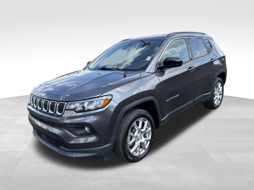 Certified 2023 Jeep Compass Latitude AWD/4WD image 8