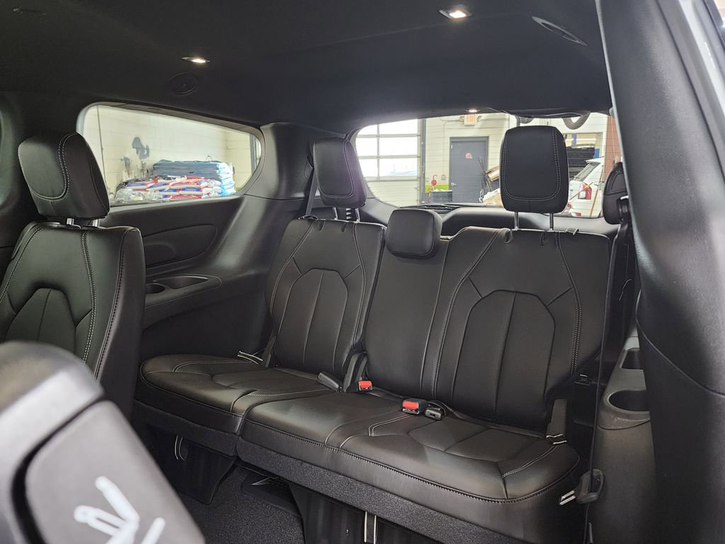 New 2026 Chrysler Pacifica Select w/ S Appearance Package image 34